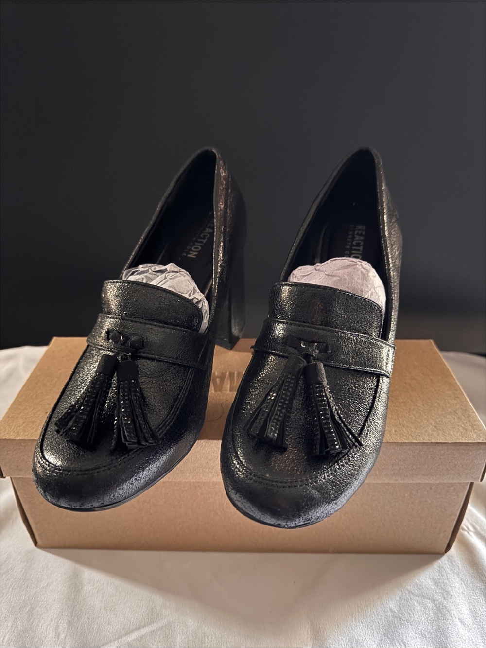Kenneth Cole Reaction Black Tassel Loafer Pumps